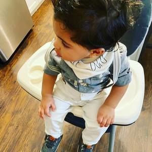 Meet your Posher, Yesenia